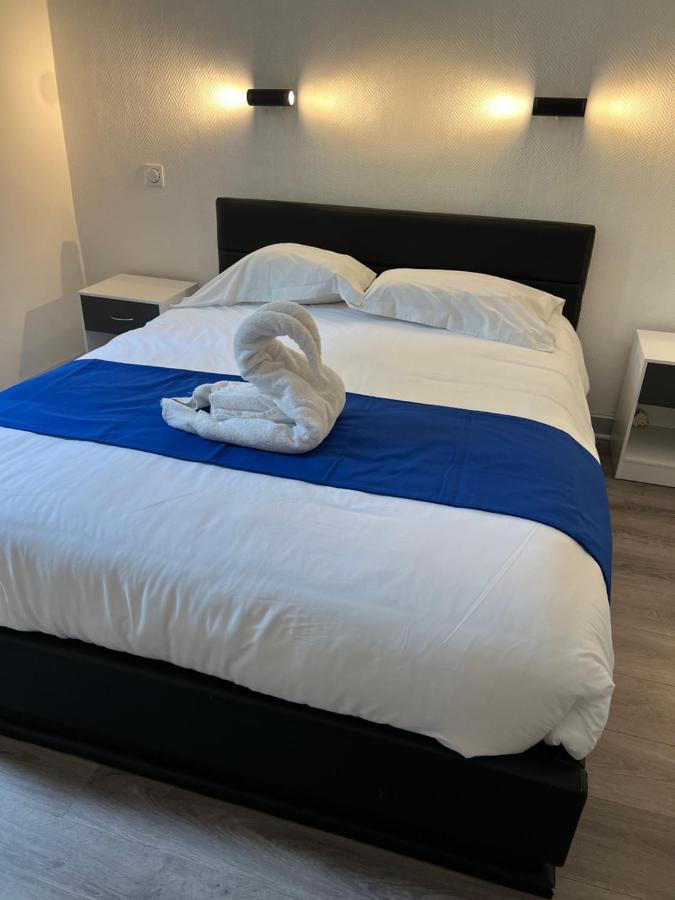 Hotel Castel Louis Vichy Bagian luar foto
