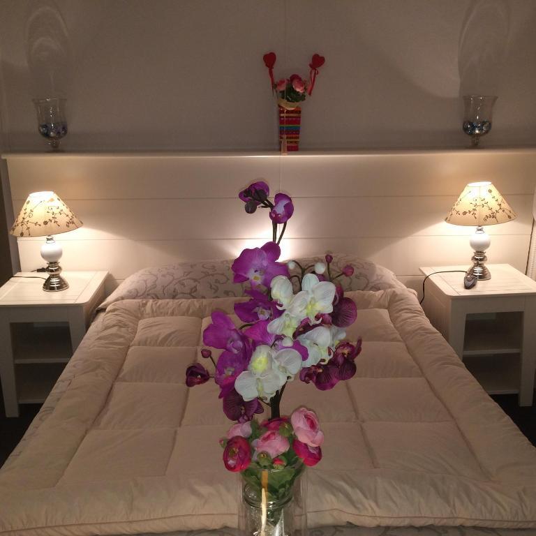 Hotel Castel Louis Vichy Bagian luar foto