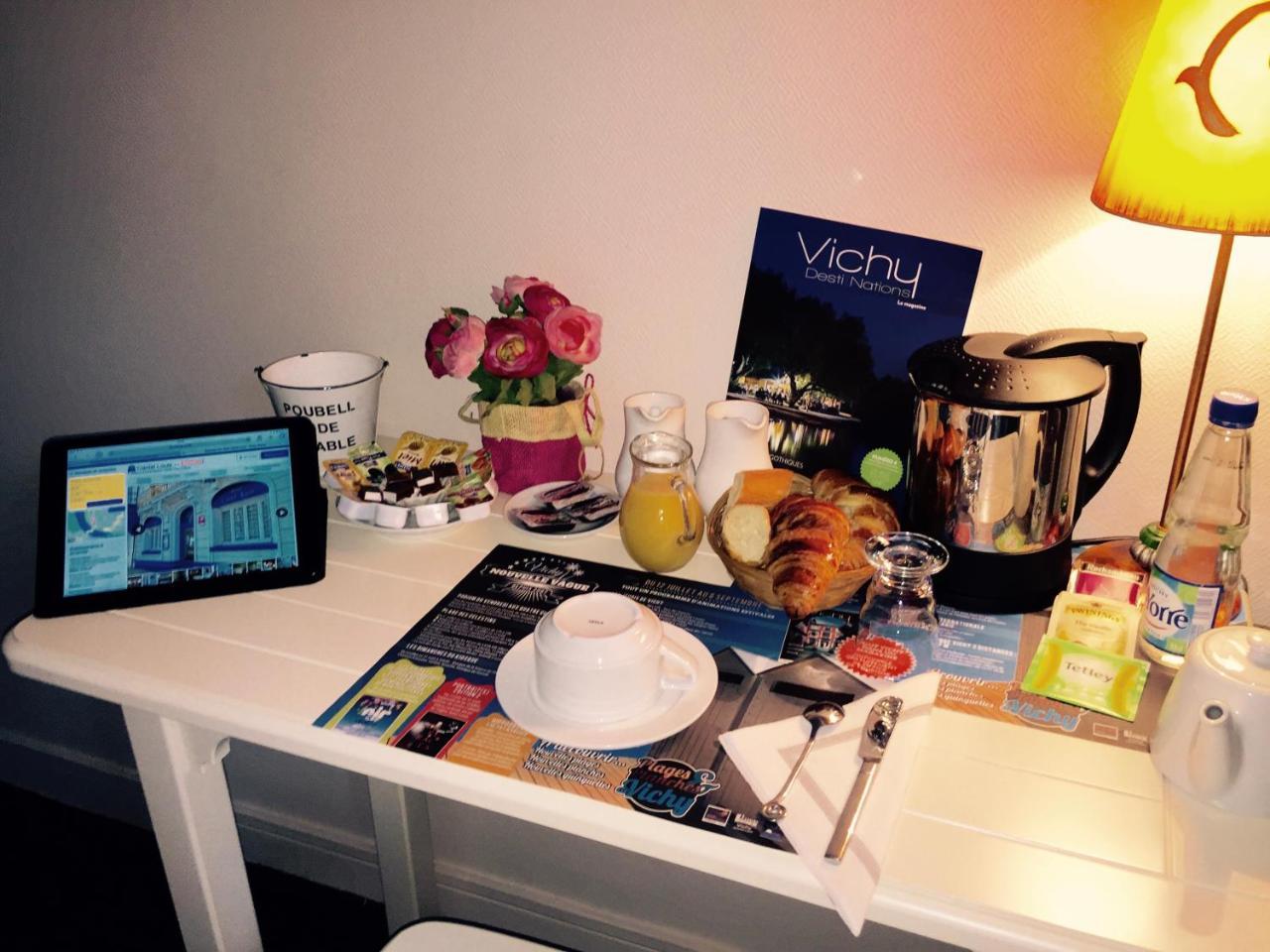 Hotel Castel Louis Vichy Bagian luar foto